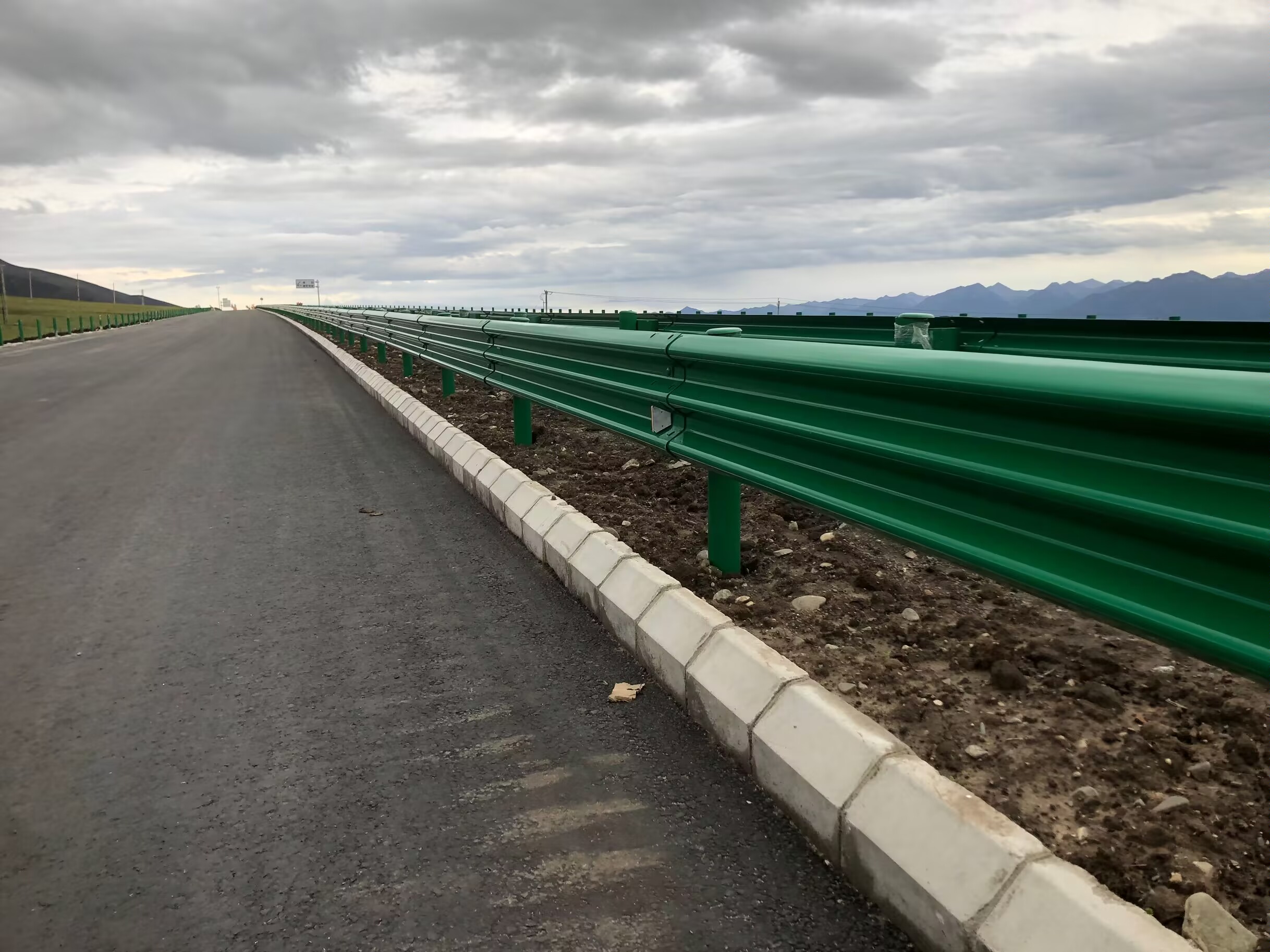 五常市乡村公路波形护栏波形护栏板 - 推荐